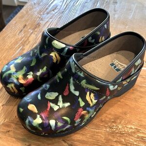 NEW Dansko Women’s Shoes